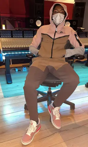 SL wearing Jordan sneakers