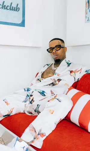 Tory Lanez wearing Nahmias shirt