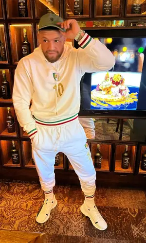 Conor McGregor’s Outfit in Dolce & Gabbana Sweatshirt & Givenchy Sneakers (2022)