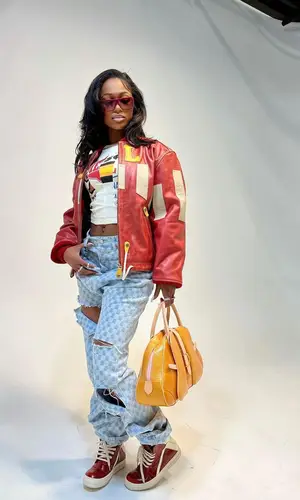 Dess Dior wearing R13 jeans