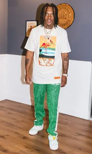 Booka 600’s Outfit in Heron Preston T-Shirt, Palm Angels Pants & Off-White Sneakers (2022)