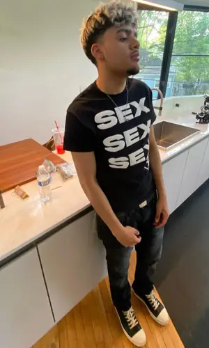 Eli Juggz wearing Korrupt t-shirt