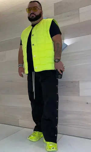 Cash’s Outfit in Bottega Veneta Jacket, Rick Owens Pants & Louis Vuitton Eyewear (2022)