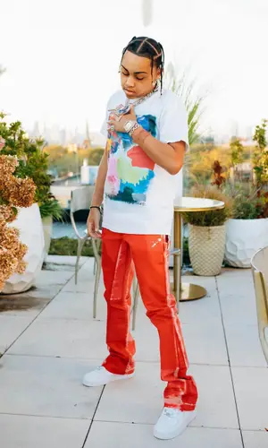 Stunna Gambino wearing Gallery Dept. t-shirt