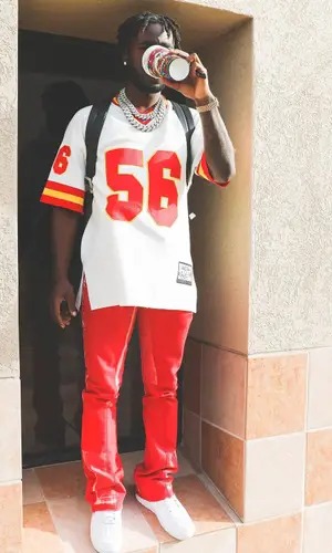 Lil Dann wearing Gallery Dept. jeans