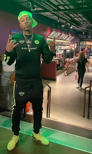 Drumma Boy wearing Richking cap