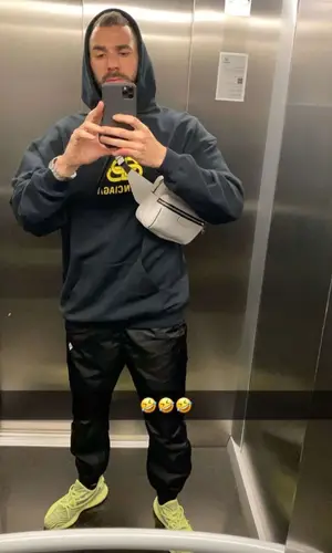 Karim Benzema wearing Louis Vuitton bag