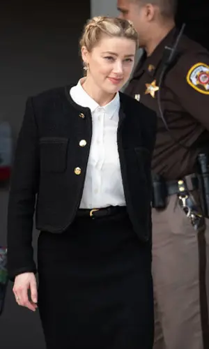 Amber Heard wearing Anita Ko jewelry