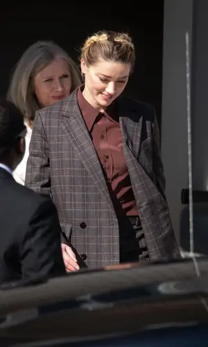 Amber Heard wearing Anita Ko jewelry
