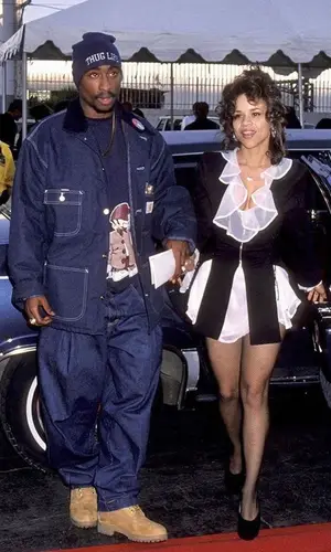 2Pac wearing Carhartt jeans