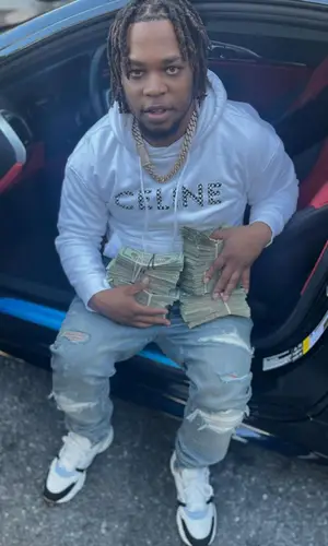 Don Q’s Outfit in Celine Hoodie, Amiri Jeans & Dior Sneakers (2022)