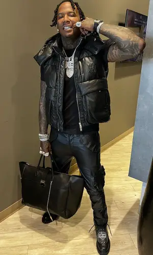 Moneybagg Yo wearing Rta pants