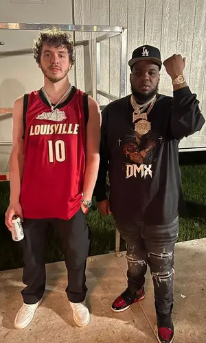 Maxo Kream wearing Yeezy sweatshirt