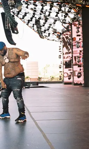 Maxo Kream wearing Amiri jeans