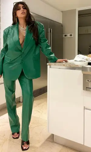 Mia Khalifa wearing Off-White sandal