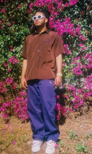 1800Tommy wearing Needles shirt