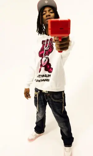 FreshDuzIt wearing Buckle jeans