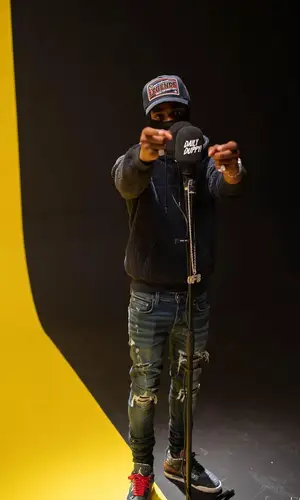 Double Lz wearing Legende Paris cap