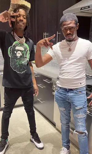 Baby Smoove’s Outfit in Bape T-Shirt, Amiri Jeans & Jordan Sneakers (2022)