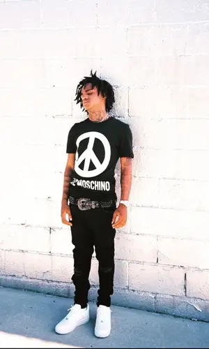 Lil 1 DTE wearing Nike sneakers