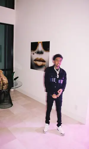 Lil Poppa’s Outfit in Vlone Jacket, Amiri Jeans & Jordan Sneakers (2022)