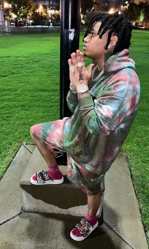No Cap wearing Dsquared2 hoody