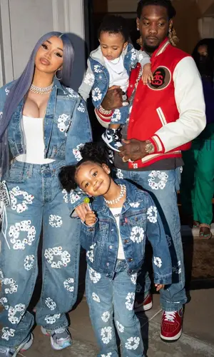 Cardi B’s Outfit in Denim Tears Jeans & Balenciaga Bag (2022)