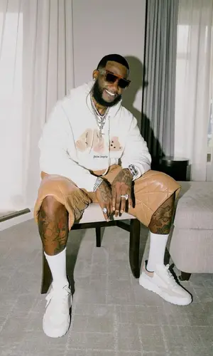 Gucci Mane’s Outfit in Palm Angels Hoodie, Dries Van Noten Shorts & Celine Eyewear (2022)