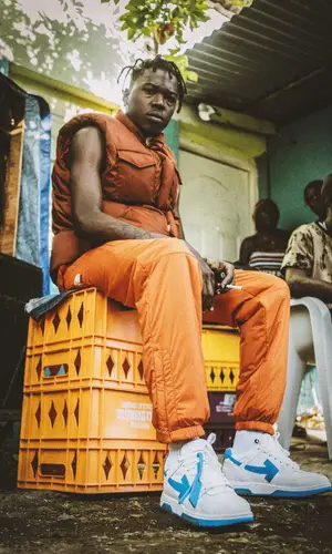 Skillibeng wearing Ethika sock