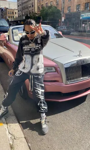 Stunna Gambino wearing Hellstar pants