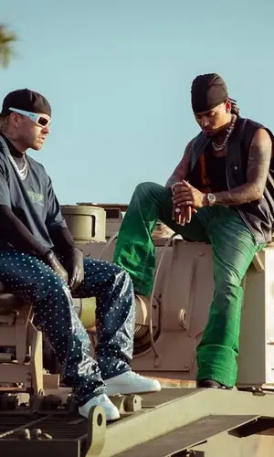 Ozuna wearing Oakley eyewear