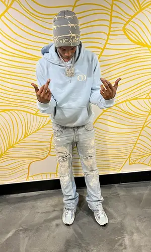 Lil Double 0’s Outfit in Dior Hoodie, Gallery Dept. Jeans & Vicaire Hat (2022)