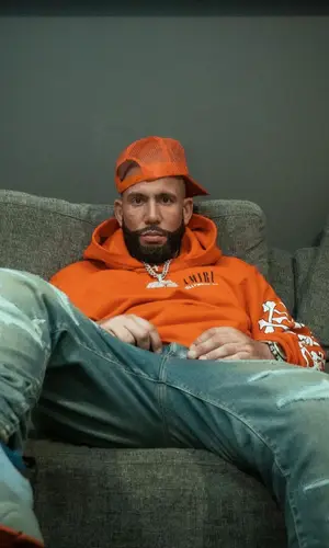 DJ Drama’s Outfit in Amiri Hoodie & Dior Sneakers (2022)
