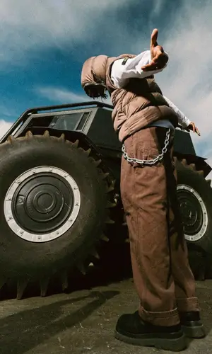 Snot’s Outfit in Rick Owens Jacket, Stone Island Sweatshirt & Carhartt Pants (2022)