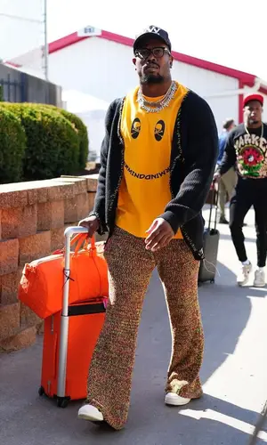 Von Miller wearing Mastermind t-shirt