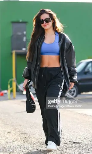 Addison Rae’s Outfit in Magda Butrym Jacket, Prada Bag & Balenciaga Eyewear (2022)
