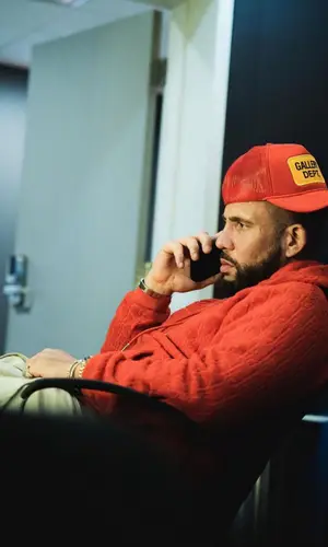 DJ Drama wearing Dior hoody