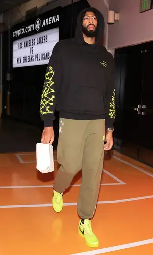 Anthony Davis wearing Palm Angels pants