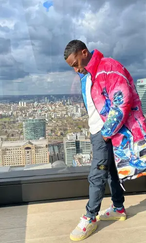 Yung Filly wearing Jordan sneakers