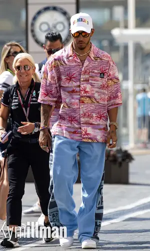 Lewis Hamilton wearing Nahmias cap