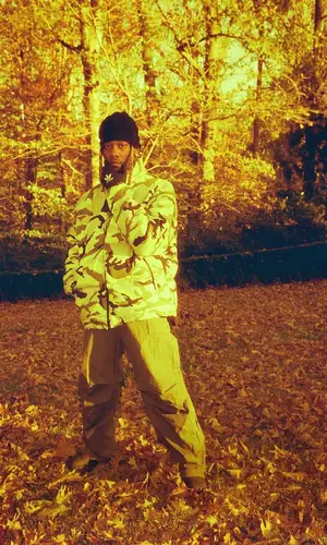 Offset wearing Adidas glov