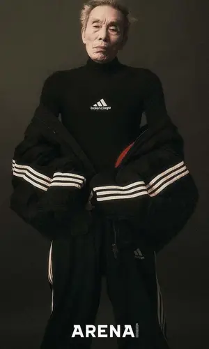 Oh Young-Soo wearing Adidas top