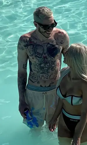 Pete Davidson wearing Fiftyonebrand shorts
