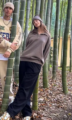 Justin Bieber’s Outfit in Cherry Sweatshirt & Nike Sneakers (2022)