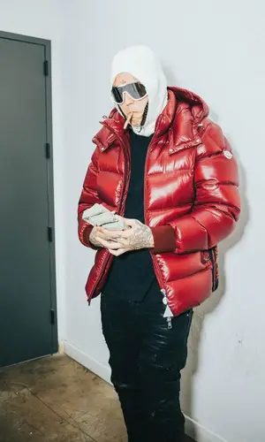 Sosmula’s Outfit in Amiri Jeans, Timberland Boots & Moncler Eyewear (2022)