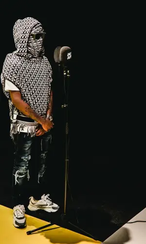 Kwengface wearing Dior eyewear