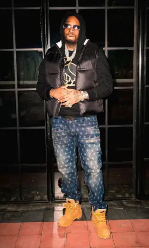 Fivio Foreign wearing OVO hoody