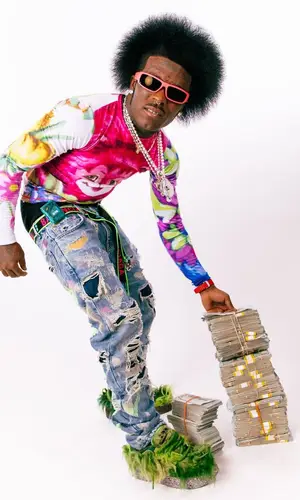Lil Uzi Vert wearing Balenciaga belt