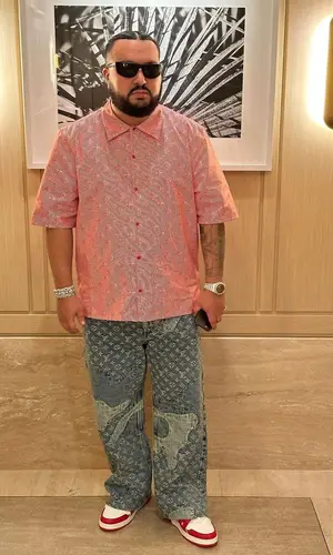 Cash’s Outfit in Louis Vuitton Shirt & Nigo Pants (2022)
