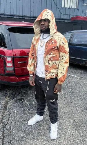 Fat Boy’s Outfit in Hanes T-Shirt, Fear of God Pants & Nike Sneakers (2022)